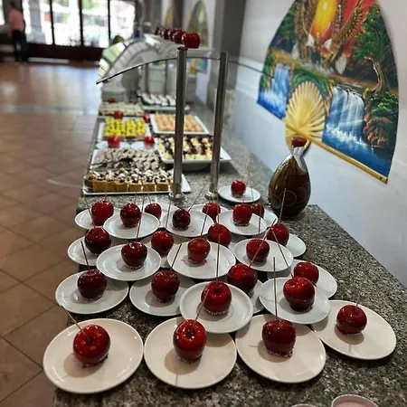 Ξενοδοχείο Pigale Κουσάντασι