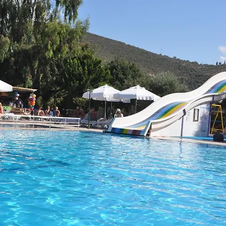 Pigale Beach Отель Кушадасы