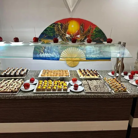 Pigale クシャダス